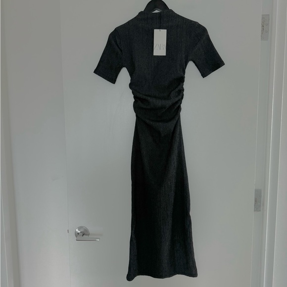 Zara Textured Crepe Midi Dress NWT - Picture 5 of 6